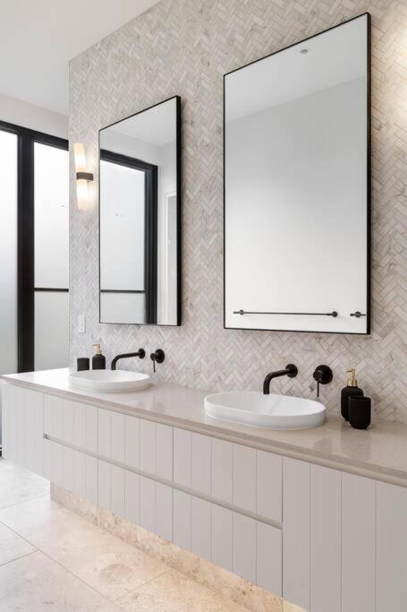 Kirks On Park - Brand New Luxury Home, Great Location Sorrento Luaran gambar